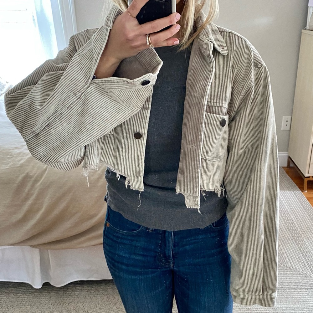 POL Cropped distressed corduroy jacket
